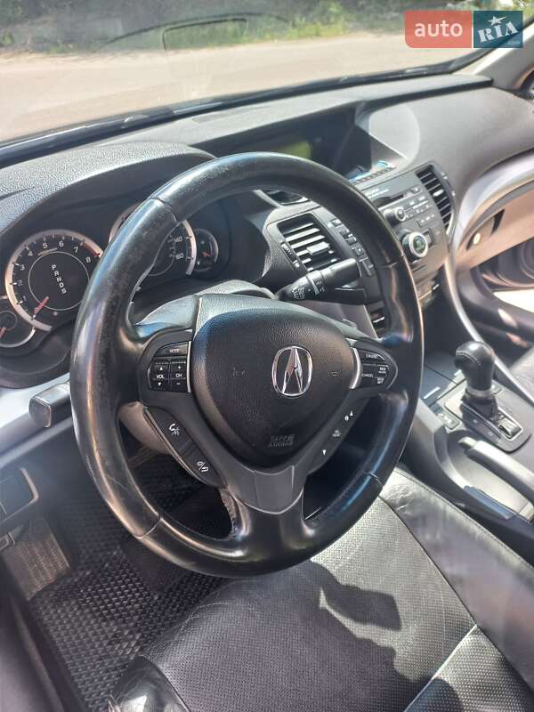 Седан Acura TSX 2010 в Миронівці