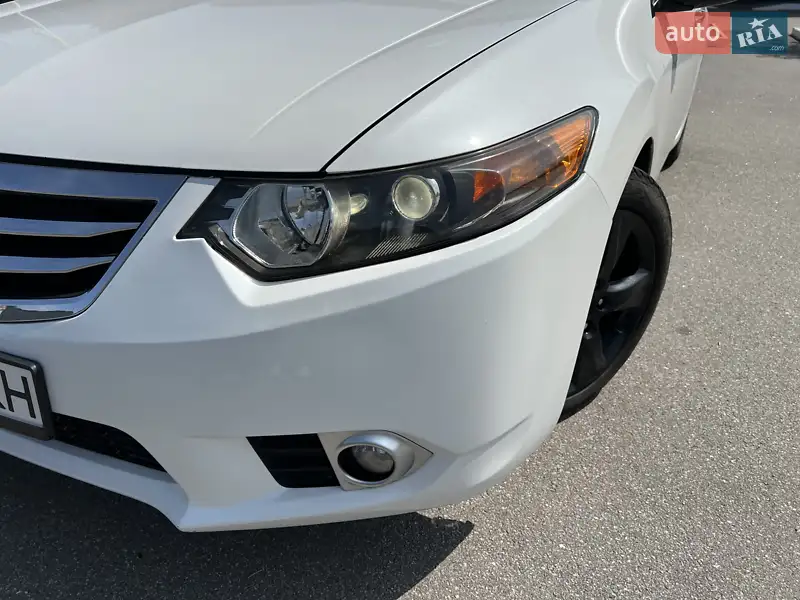 Седан Acura TSX 2011 в 