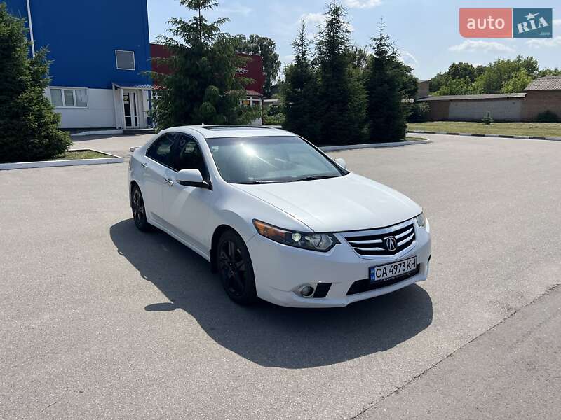 Седан Acura TSX 2011 в Богуславі