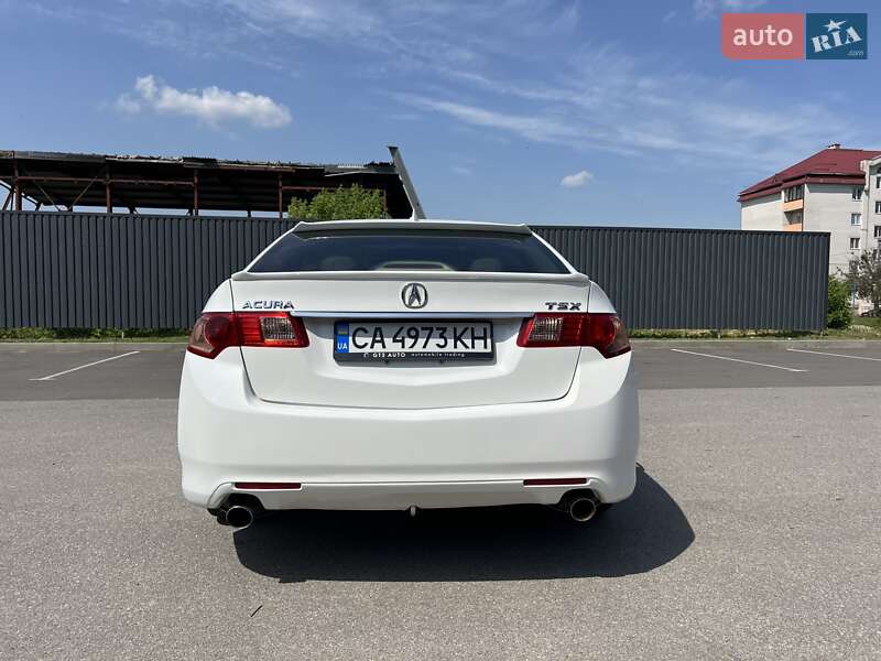 Седан Acura TSX 2011 в Богуславі