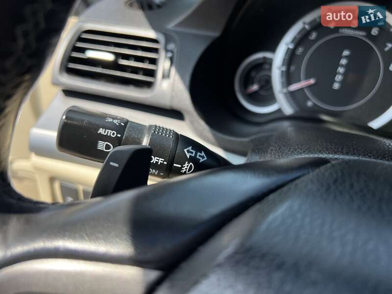 Седан Acura TSX 2011 в Богуславі