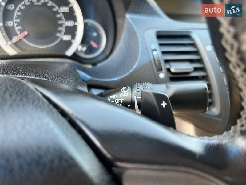 Седан Acura TSX 2011 в Богуславі