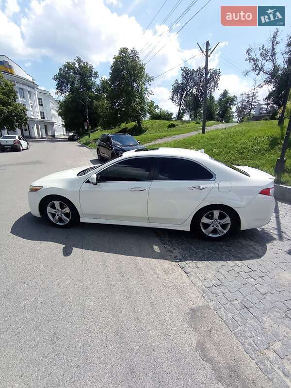 Седан Acura TSX 2010 в Києві