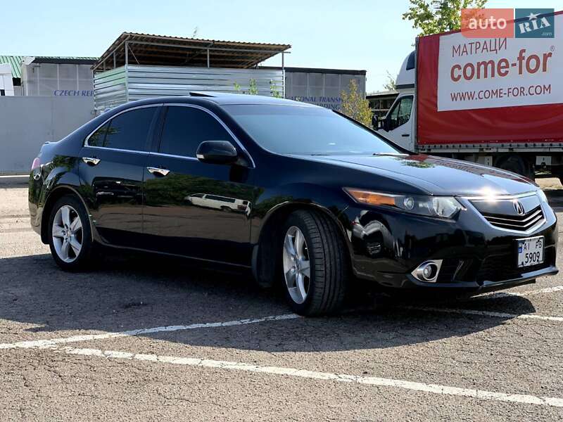 Седан Acura TSX 2010 в Львове