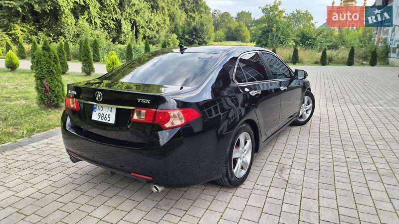 Седан Acura TSX 2011 в Львові