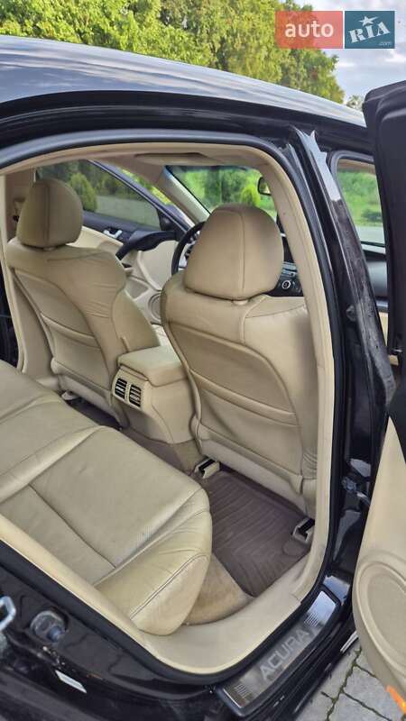 Седан Acura TSX 2011 в Львові