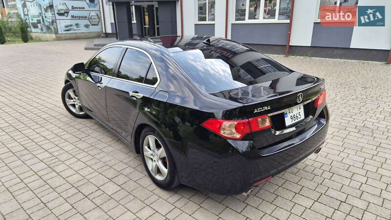 Седан Acura TSX 2011 в Львові