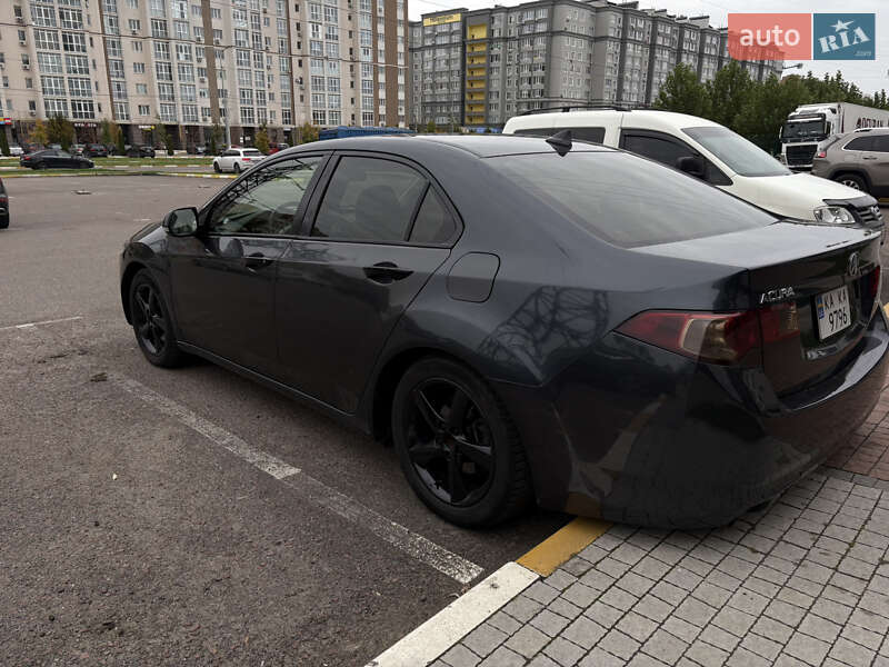 Седан Acura TSX 2012 в Бучі