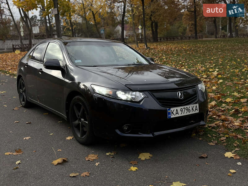 Седан Acura TSX 2012 в Бучі