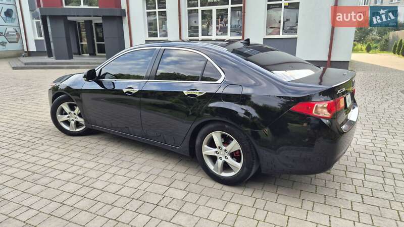 Седан Acura TSX 2011 в Львове