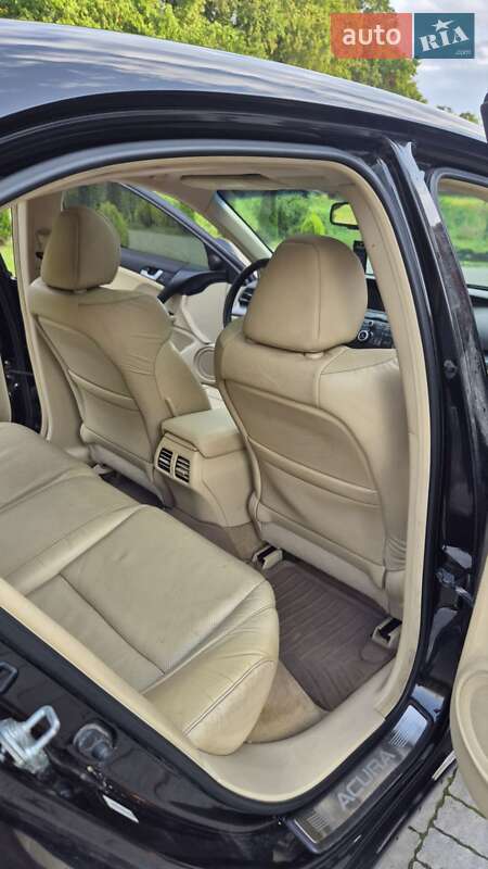 Седан Acura TSX 2011 в Львове