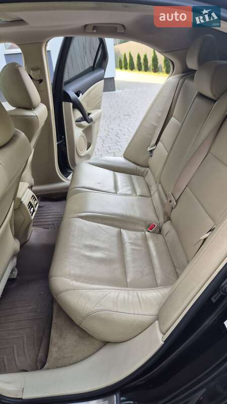 Седан Acura TSX 2011 в Львове