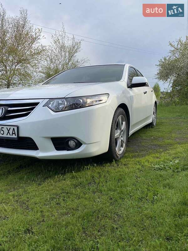 Седан Acura TSX 2012 в Синельниковому