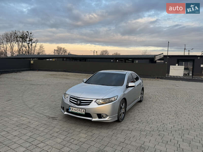 Седан Acura TSX 2013 в Львове