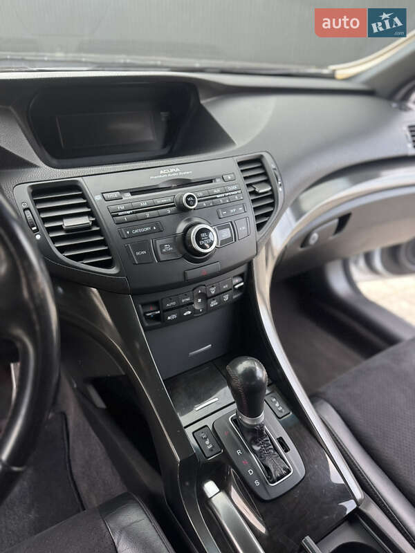 Седан Acura TSX 2013 в Львове