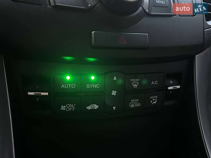 Седан Acura TSX 2013 в Киеве