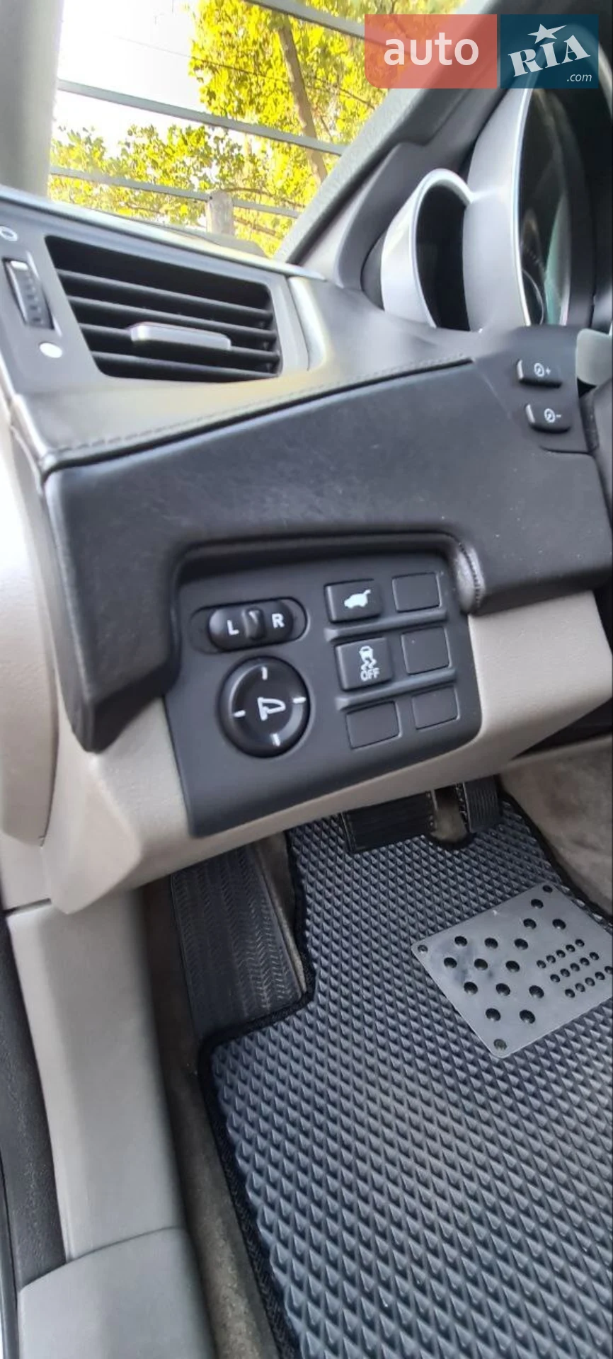 2011 Acura ZDX - мініатюра 21
