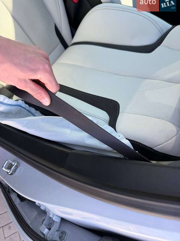 Внедорожник / Кроссовер Acura ZDX 2024 в Луцке