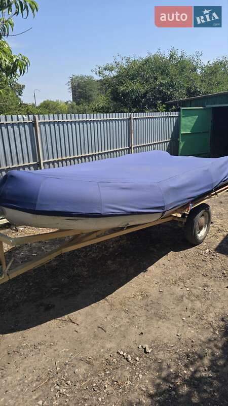 Лодка Adventure M-400 2011 в Изюме