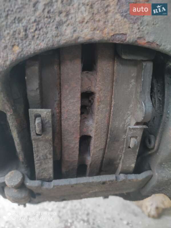 Зерновоз - напівпричіп AHP Trailer 2002 в Іванкові