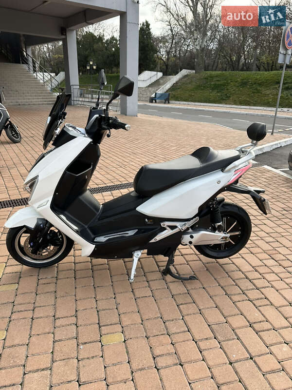 Мотоцикл Без обтекателей (Naked bike) AIMA Crystal 2025 в Одессе фото 3 Мотоцикл Без обтекателей (Naked bike) AIMA Crystal 2025 в Одессе