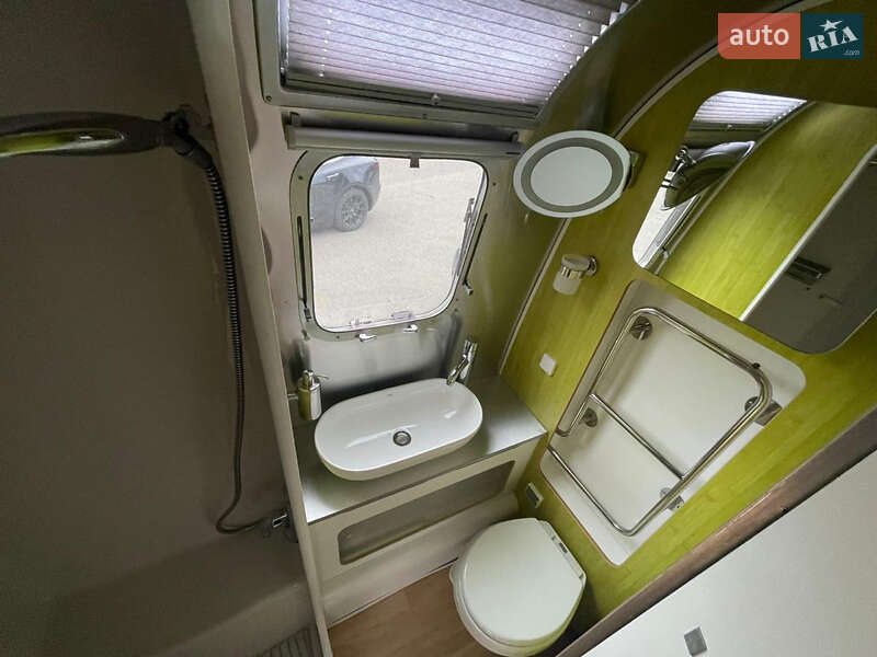 Дом на колесах Airstream International 2009 в Киеве