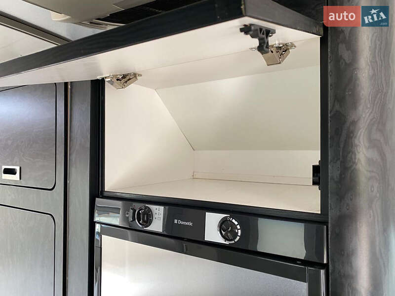 Дом на колесах Airstream International 2009 в Киеве