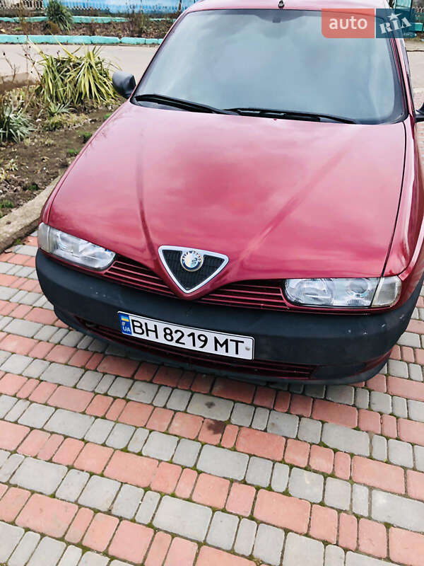 Хетчбек Alfa Romeo 145 1997 в Овідіополі