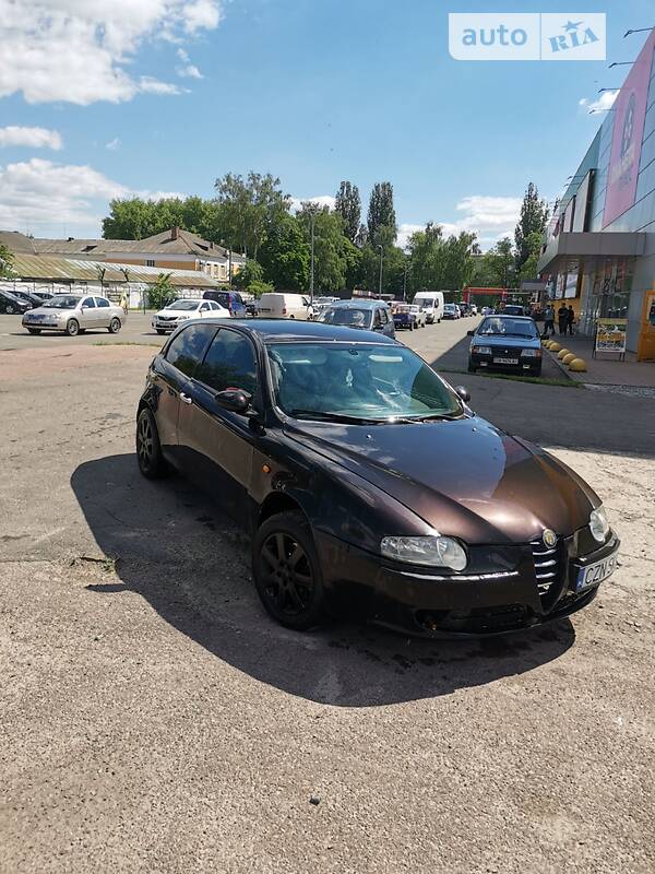 Купе Alfa Romeo 147 2001 в Нежине