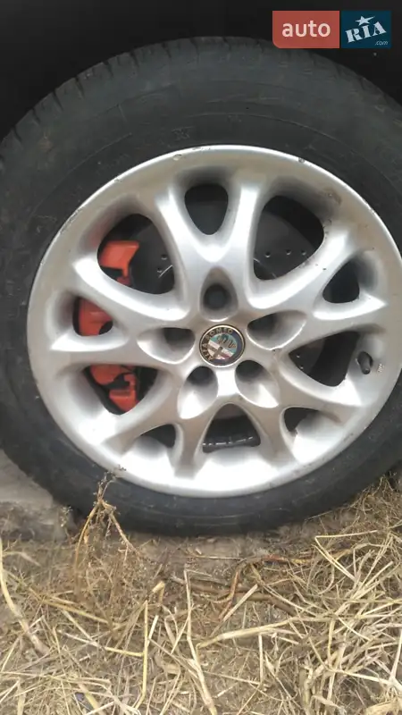 Хетчбек Alfa Romeo 147 2009 в 