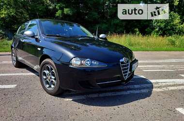 Хэтчбек Alfa Romeo 147 2008 в Славянске