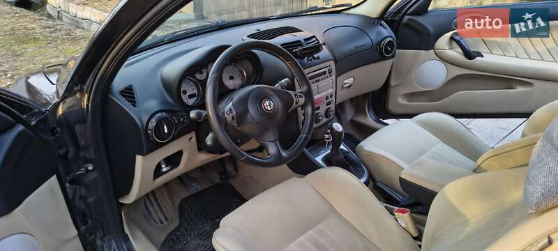 Хетчбек Alfa Romeo 147 2007 в Ужгороді