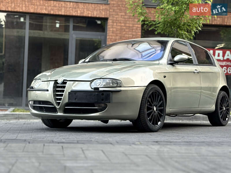 Хэтчбек Alfa Romeo 147 2003 в Львове