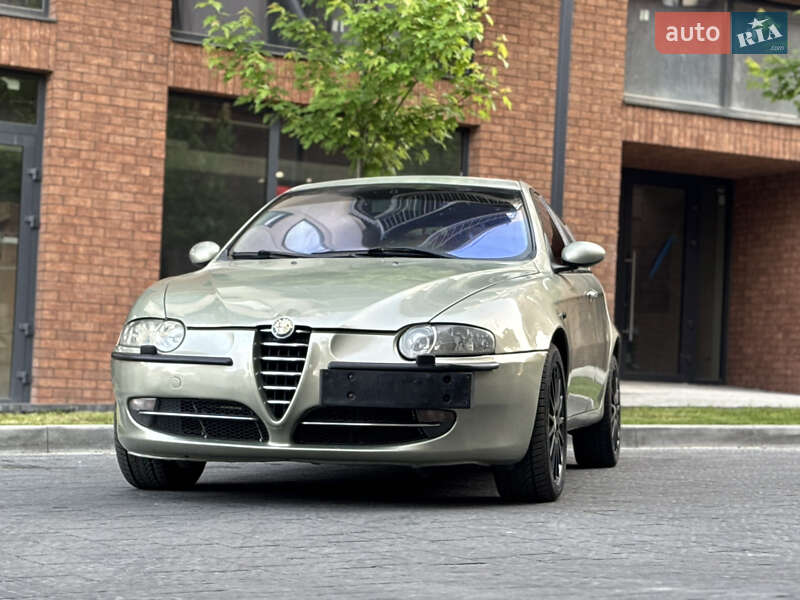 Хэтчбек Alfa Romeo 147 2003 в Львове