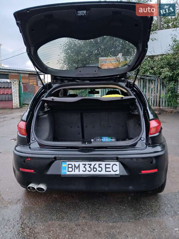 Хэтчбек Alfa Romeo 147 2000 в Конотопе фото 6 Хэтчбек Alfa Romeo 147 2000 в Конотопе