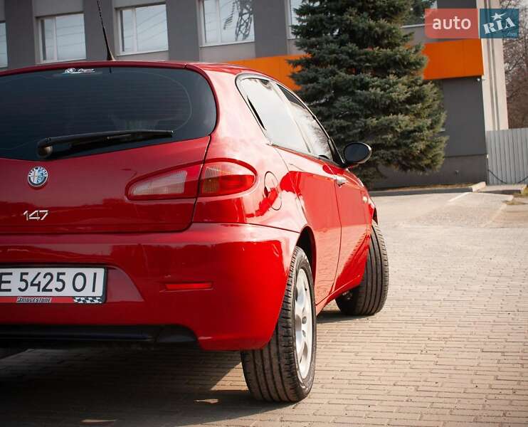 Хетчбек Alfa Romeo 147 2009 в Дніпрі