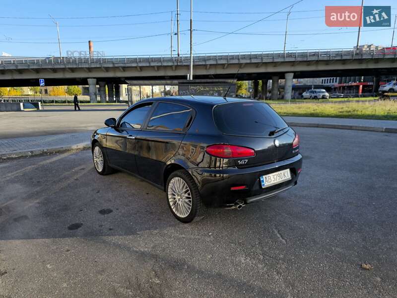 Хэтчбек Alfa Romeo 147 2006 в Киеве фото 8 Хэтчбек Alfa Romeo 147 2006 в Киеве