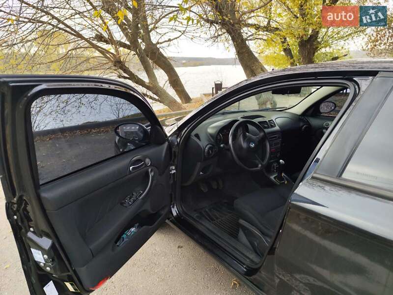 Хэтчбек Alfa Romeo 147 2006 в Кропивницком фото 7 Хэтчбек Alfa Romeo 147 2006 в Кропивницком