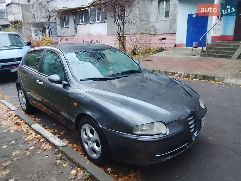 Хэтчбек Alfa Romeo 147 2003 в Херсоне
