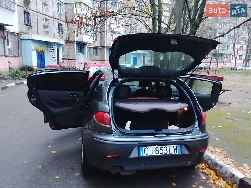 Хэтчбек Alfa Romeo 147 2003 в Херсоне