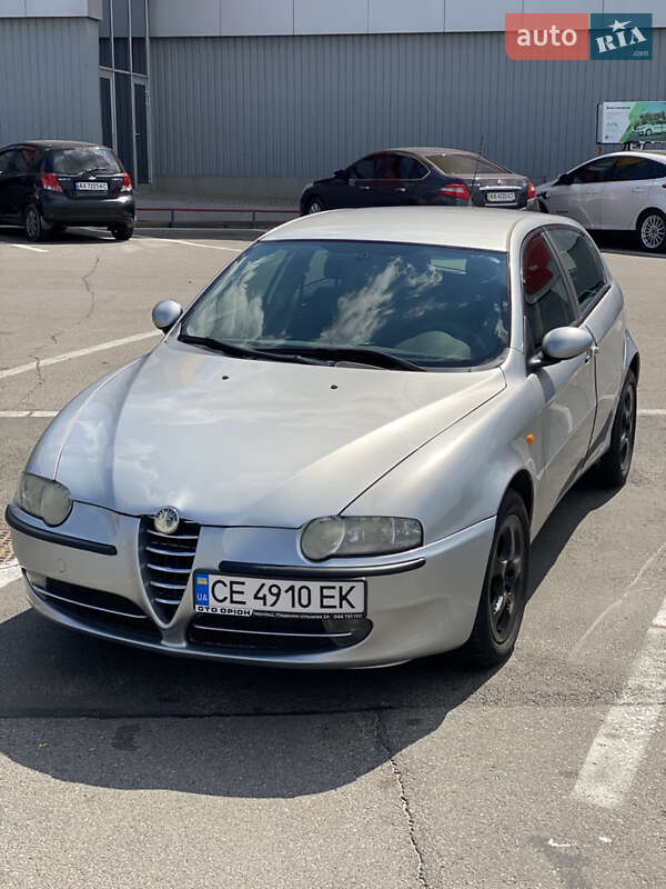 Хэтчбек Alfa Romeo 147 2003 в Харькове