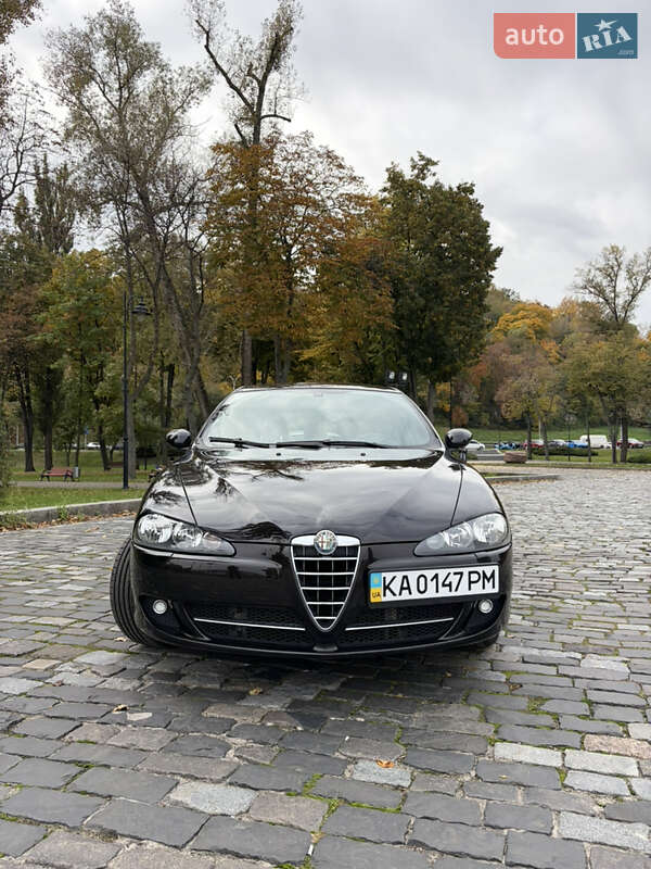 Хэтчбек Alfa Romeo 147 2009 в Киеве