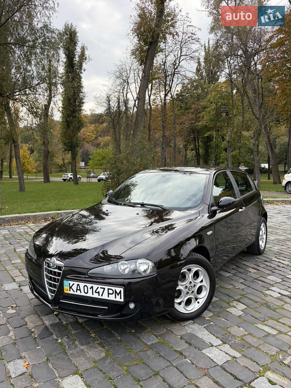 Хэтчбек Alfa Romeo 147 2009 в Киеве