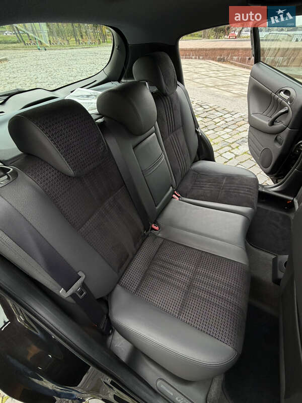 Хэтчбек Alfa Romeo 147 2009 в Киеве