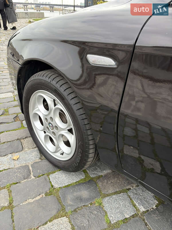 Хэтчбек Alfa Romeo 147 2009 в Киеве