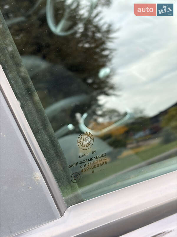 Хэтчбек Alfa Romeo 147 2009 в Киеве