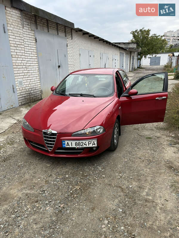 Хэтчбек Alfa Romeo 147 2008 в Киеве фото 17 Хэтчбек Alfa Romeo 147 2008 в Киеве