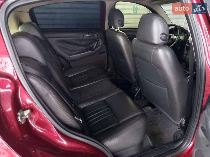 Хэтчбек Alfa Romeo 147 2008 в Каменец-Подольском фото 8 Хэтчбек Alfa Romeo 147 2008 в Каменец-Подольском