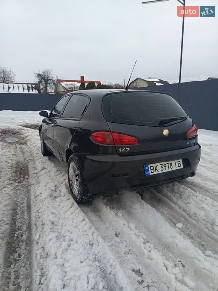 Хэтчбек Alfa Romeo 147 2007 в Остроге