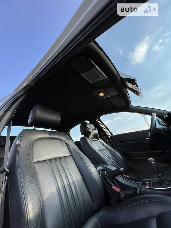 Седан Alfa Romeo 159 2010 в Рівному